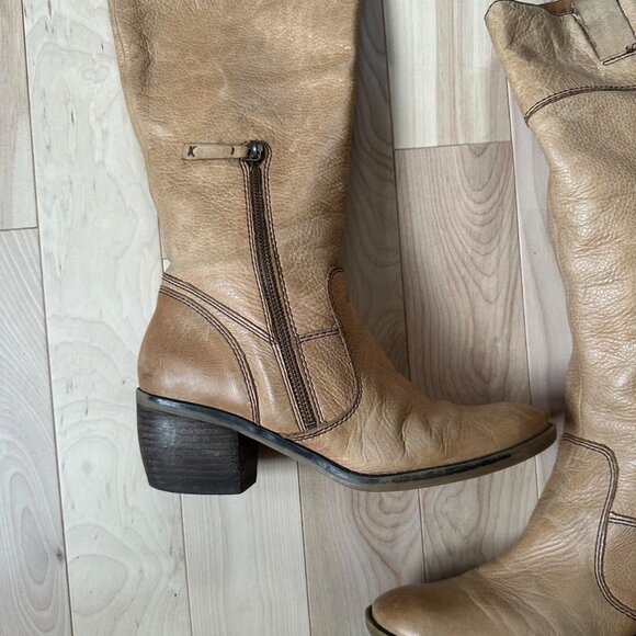 Vintage Western Leather Boots – Super Comfy Festival-Ready (Size 8) - Picture 8 of 8